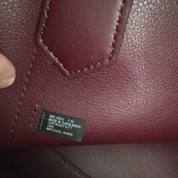 New Michael Kors Large Kimberly Satchel - Picture 8 of 8